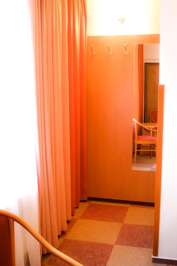 Pension Bob Prague Ngoại thất bức ảnh