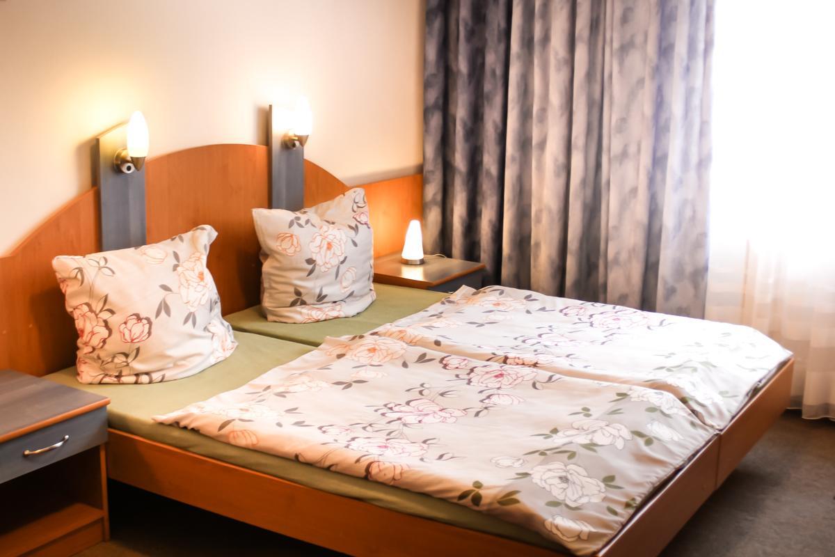 Pension Bob Prague Ngoại thất bức ảnh